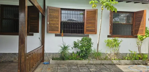 Casa com 3 Quartos à venda, 10m² no Castelanea, Petrópolis