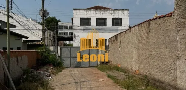 Galpão / Depósito / Armazém à venda, 696m² no São Lázaro, São João da Boa Vista