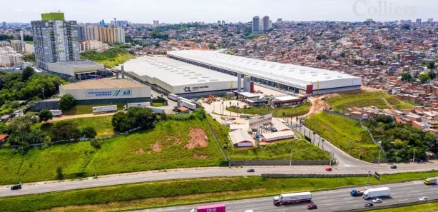 Galpão / Depósito / Armazém para alugar, 6067m² no Padroeira, Osasco