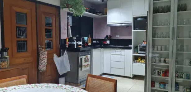 Casa de Condomínio com 4 Quartos à venda, 250m² no Colinas de São Fernando, Cotia