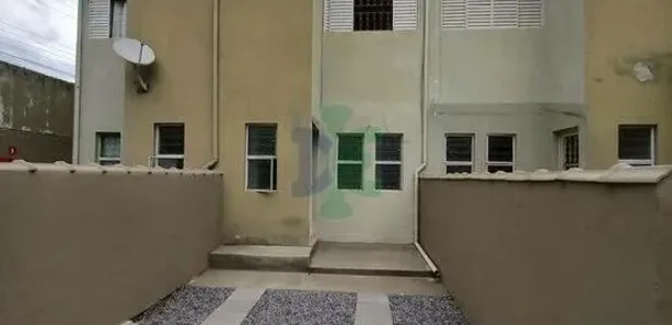 Sobrado com 2 Quartos para alugar, 95m² no Cidade Jardim, Jacareí
