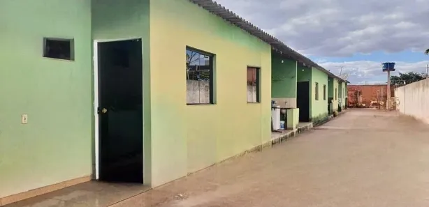 Casa com 6 Quartos à venda, 180m² no Vista Alegre, Formosa