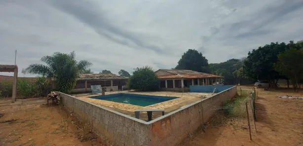 Fazenda / Sítio / Chácara com 4 Quartos à venda, 240m² no Setor de Chácaras Riacho Doce, Novo Gama
