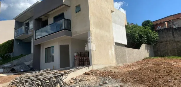 Sobrado com 3 Quartos à venda, 103m² no São Marcos, Campo Largo