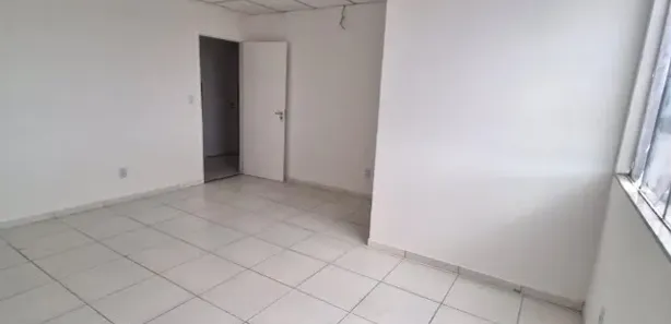Conjunto Comercial / Sala à venda, 24m² no Recreio Ipitanga, Lauro de Freitas