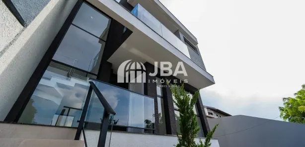 Sobrado com 3 Quartos à venda, 165m² no São Lourenço, Curitiba