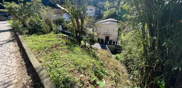 Terreno / Lote / Condomínio à venda, 430m² no Independência, Petrópolis