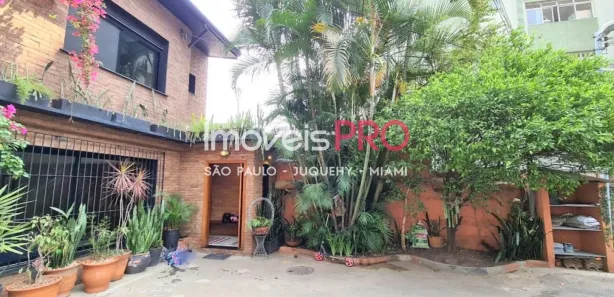 Casa de Vila com 2 Quartos para alugar, 200m² no Vila Olímpia, São Paulo