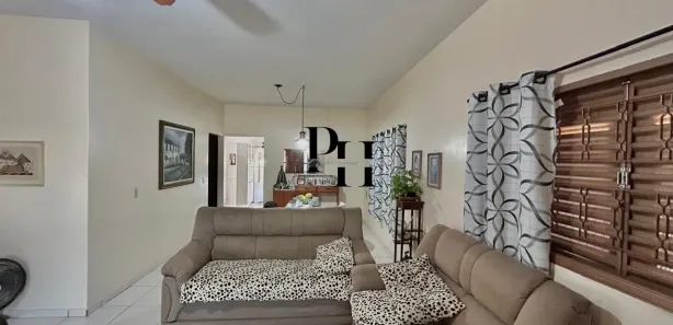 Casa com 3 Quartos à venda, 200m² no Setor Cristina II, Trindade