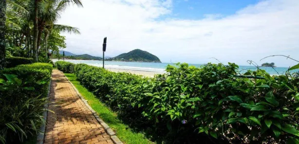 Casa de Condomínio com 3 Quartos para alugar, 300m² no Balneário Praia do Pernambuco, Guarujá