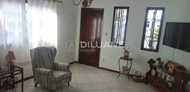 Apartamento com 5 Quartos para venda ou aluguel, 400m² no Itaipu, Niterói