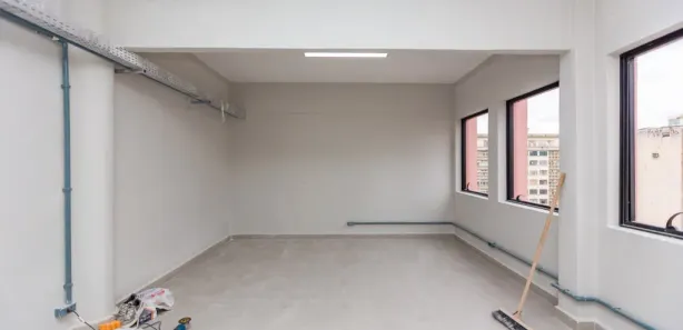 Conjunto Comercial / Sala para alugar, 26m² no Centro, Curitiba