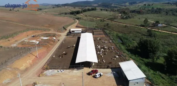 Fazenda / Sítio / Chácara à venda, 2000m² no Chácara Marambaia, Caçapava