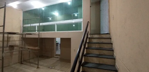 Galpão / Depósito / Armazém para alugar, 150m² no Macuco, Santos
