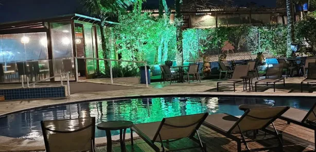 Hotel / Motel / Pousada com 21 Quartos à venda, 1500m² no Boiçucanga, São Sebastião