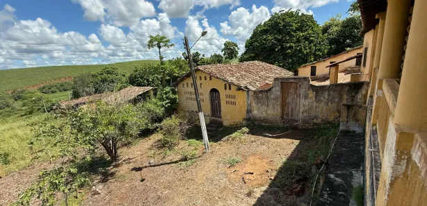 Fazenda / Sítio / Chácara com 3 Quartos à venda, 100m² no , Aliança