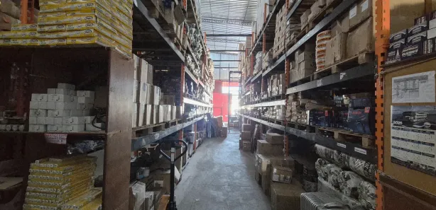 Galpão / Depósito / Armazém para alugar, 200m² no Novo Aleixo, Manaus