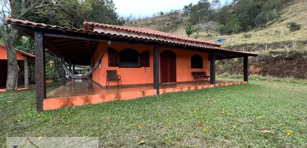 Fazenda / Sítio / Chácara com 3 Quartos à venda, 200m² no Palmares, Paty do Alferes