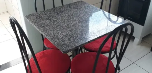 Apartamento com 1 Quarto para alugar, 36m² no Residencial e Comercial Vila Verde, Pindamonhangaba