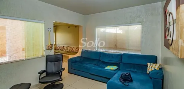 Loja / Salão / Ponto Comercial com 4 Quartos à venda, 340m² no Saraiva, Uberlândia