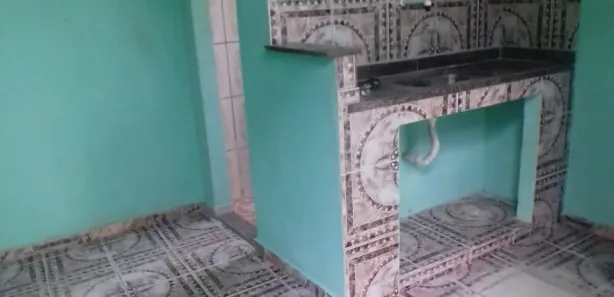 Casa com 1 Quarto para alugar, 12m² no Vila São João, São João de Meriti