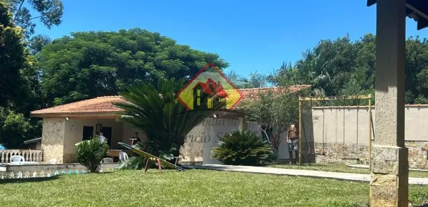 Fazenda / Sítio / Chácara com 4 Quartos à venda, 250m² no Vila Caetano, Taubaté