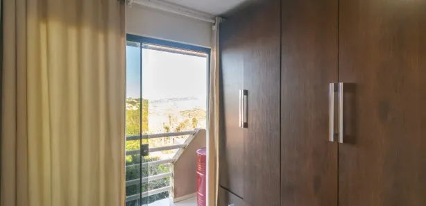 Sobrado com 3 Quartos à venda, 103m² no Itaqui, Campo Largo