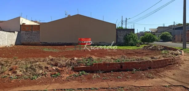 Terreno / Lote / Condomínio à venda, 356m² no Jardim Casa Grande II, Arapongas