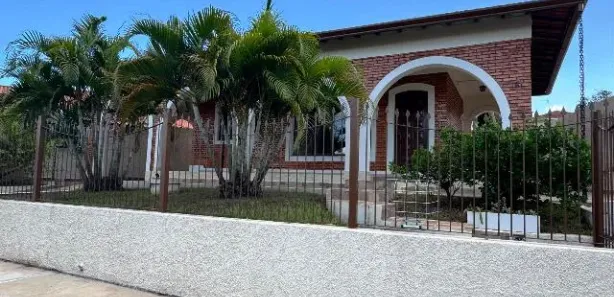 Casa com 4 Quartos à venda, 201m² no Centro, Águas de São Pedro