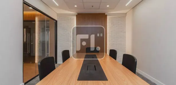 Conjunto Comercial / Sala para alugar, 300m² no Cidade Monções, São Paulo