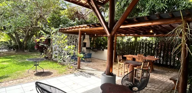 Casa de Condomínio com 4 Quartos para alugar, 190m² no Busca Vida (Abrantes), Camaçari