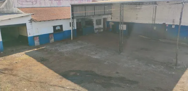 Terreno / Lote / Condomínio para venda ou aluguel, 1300m² no Jardim José Favaro, Cambé