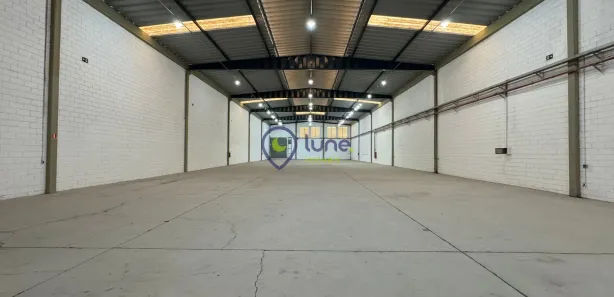 Galpão / Depósito / Armazém para alugar, 1400m² no Salto Grande, Americana