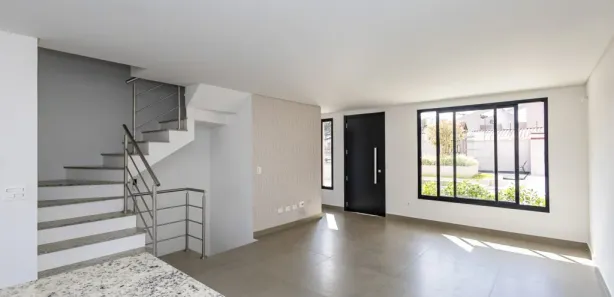 Sobrado com 3 Quartos para alugar, 157m² no Jardim Social, Curitiba