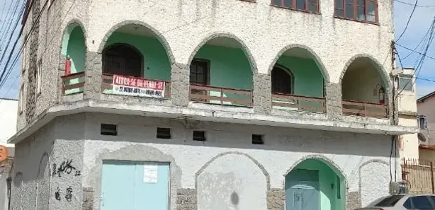 Prédio Inteiro à venda, 300m² no Cajueiros, Macaé