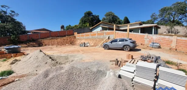 Fazenda / Sítio / Chácara com 3 Quartos à venda, 1000m² no , Mairinque