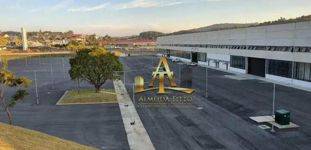 Galpão / Depósito / Armazém para alugar, 740m² no Jardim Estância Brasil, Atibaia