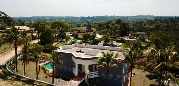 Fazenda / Sítio / Chácara com 3 Quartos à venda, 2000m² no , Mairinque