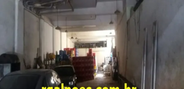 Galpão / Depósito / Armazém para alugar, 300m² no Coelho da Rocha, São João de Meriti