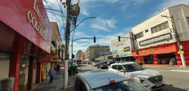 Loja / Salão / Ponto Comercial para alugar, 97m² no Aterrado, Volta Redonda