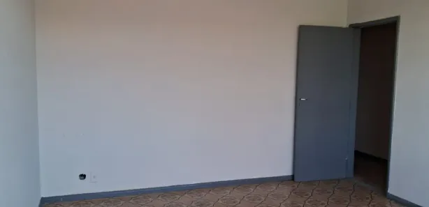 Apartamento com 2 Quartos para alugar, 50m² no Mutondo, São Gonçalo