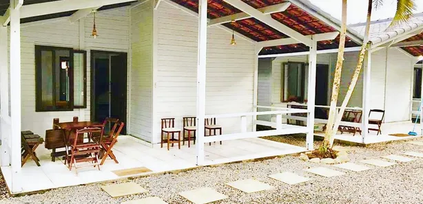 Hotel / Motel / Pousada com 8 Quartos à venda, 520m² no Camburi, São Sebastião