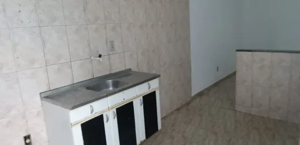 Casa de Vila com 1 Quarto para alugar, 60m² no Jardim Catarina, São Gonçalo