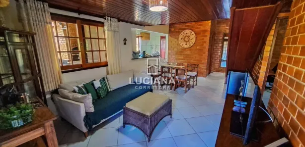 Casa de Condomínio com 4 Quartos à venda, 200m² no Gravatá Centro, Gravatá