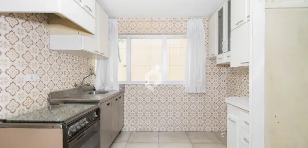 Apartamento com 2 Quartos à venda, 65m² no Centro, Curitiba