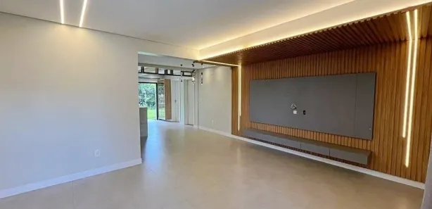 Casa com 3 Quartos para alugar, 200m² no Presidente Médici, Chapecó