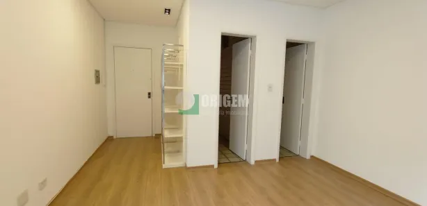 Conjunto Comercial / Sala para alugar, 29m² no Batel, Curitiba