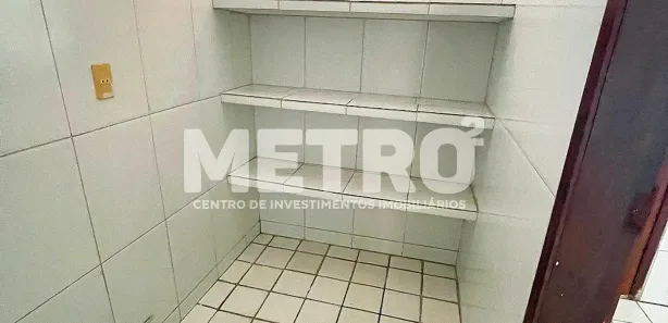 Loja / Salão / Ponto Comercial com 4 Quartos para alugar, 350m² no Atrás da Banca, Petrolina