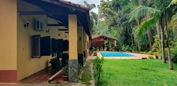Fazenda / Sítio / Chácara com 6 Quartos à venda, 10000m² no , Jarinu