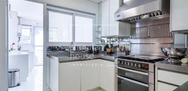 Apartamento com 2 Quartos para alugar, 300m² no Jardim Panorama, São Paulo